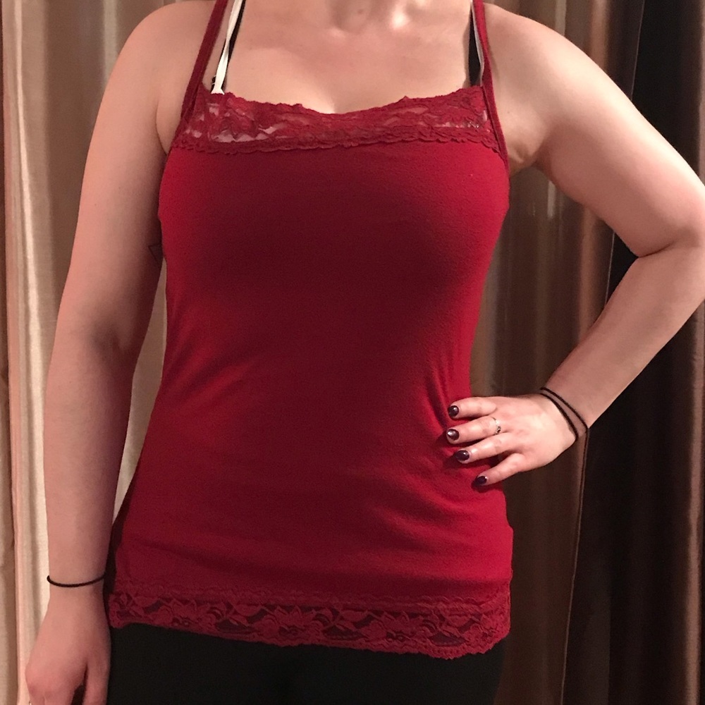Maurice’s: dark red ♥️ laced tank top